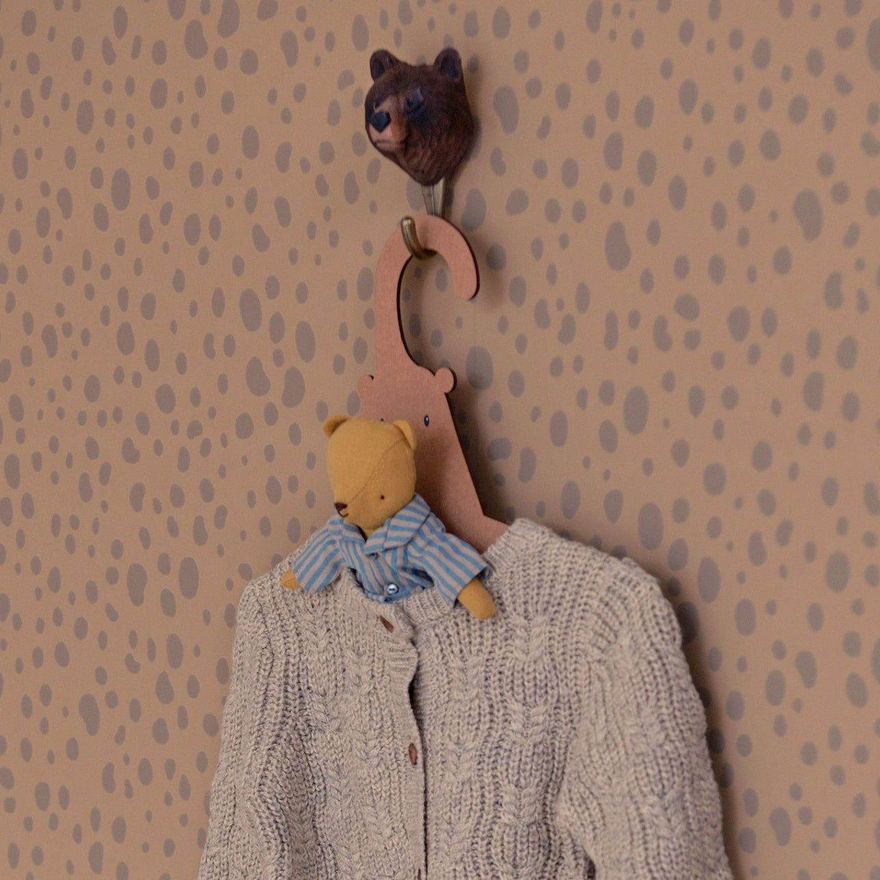 Animal Dots - Soft Brown