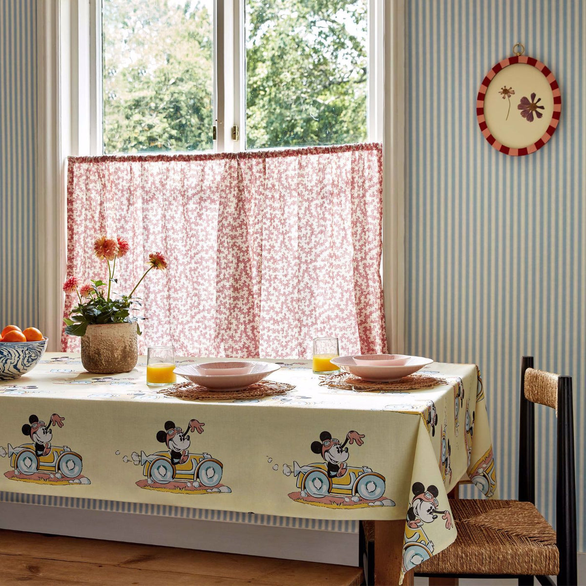 Minnie on the Move - Candy Floss