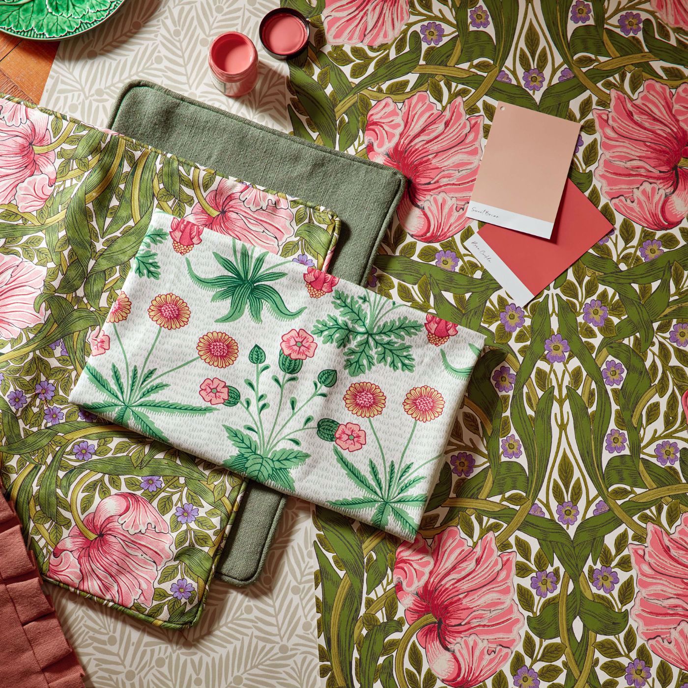 Pimpernel - Sap Green/Strawberry