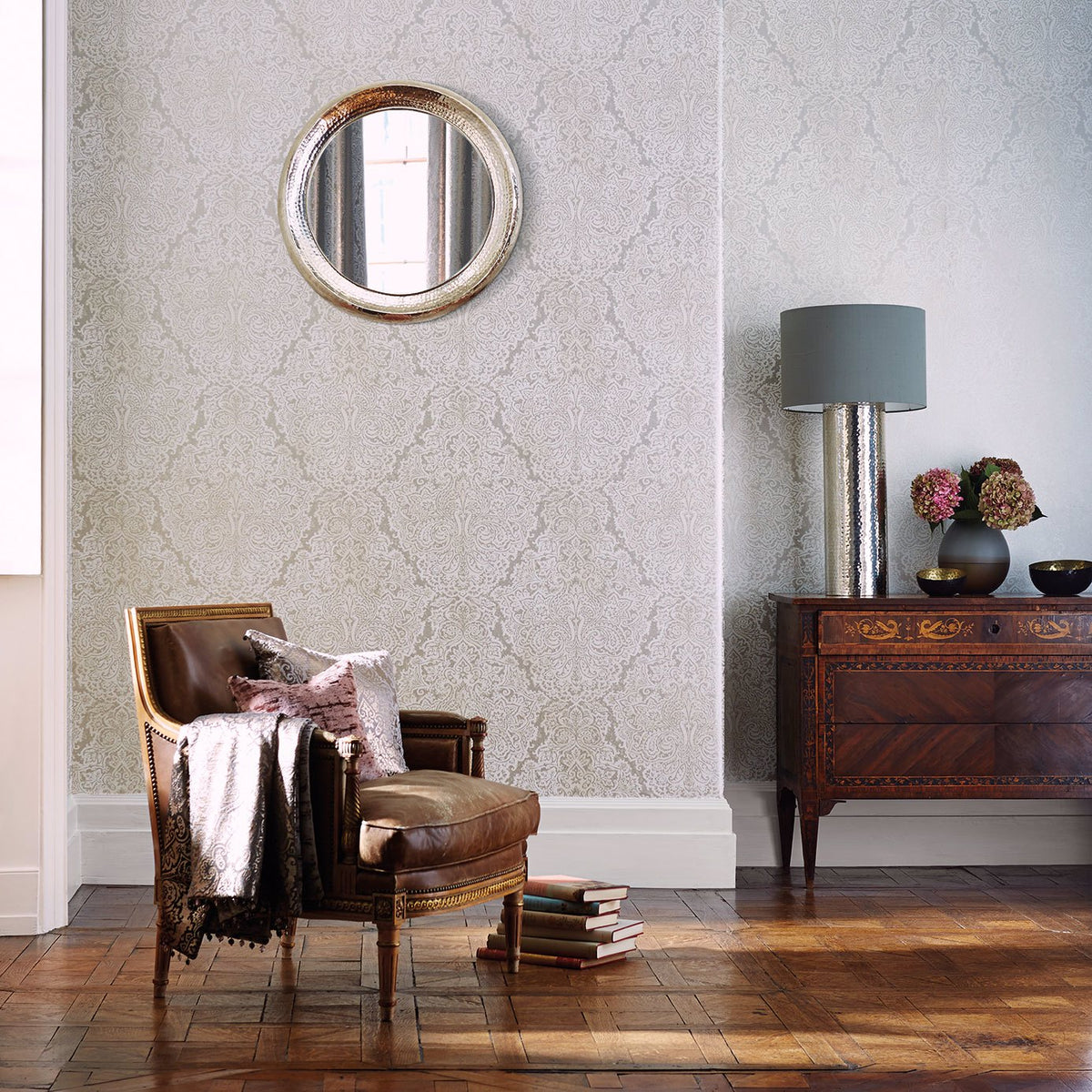 Aurelia - White Gold